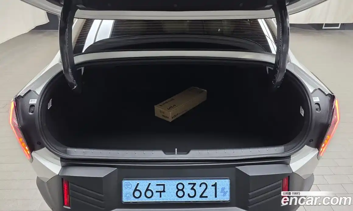 Kia EV4 2025 0.2 автомат (гидро), фото 23