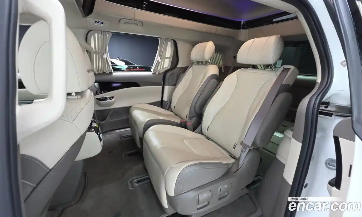 Kia Carnival 2022 3.5 автомат (гидро), фото 18