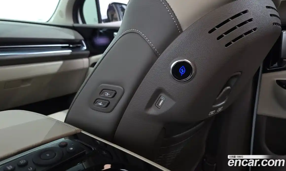 Kia Carnival 2022 3.5 автомат (гидро), фото 24