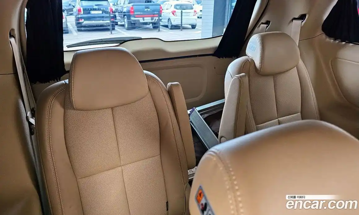 Kia Carnival 2018 3.3 автомат (гидро), фото 32