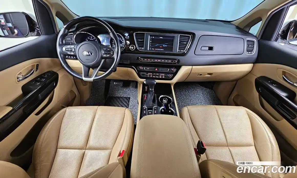 Kia Carnival 2018 3.3 автомат (гидро), фото 10