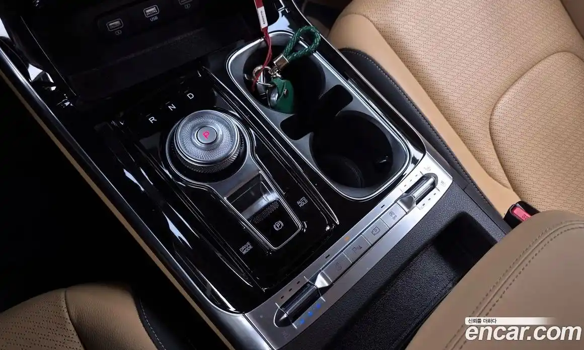 Kia Carnival 2021 2.2 автомат (гидро), фото 12