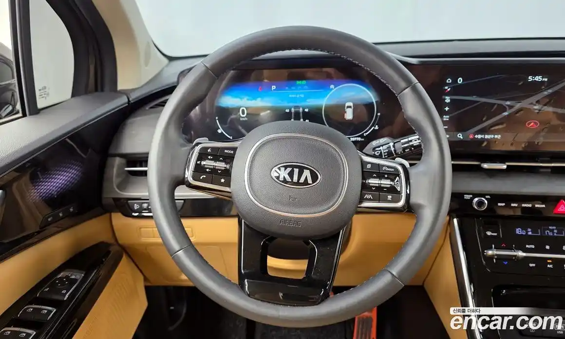 Kia Carnival 2021 2.2 автомат (гидро), фото 18