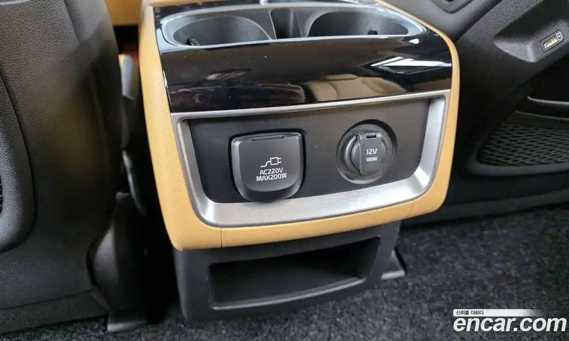 Kia Carnival 2021 2.2 автомат (гидро), фото 31