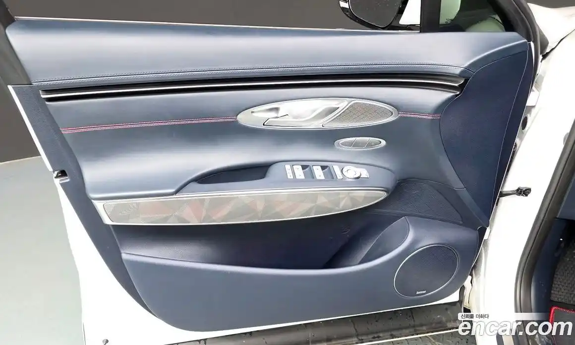 Genesis GV70 2021 2.5 автомат (гидро), фото 14