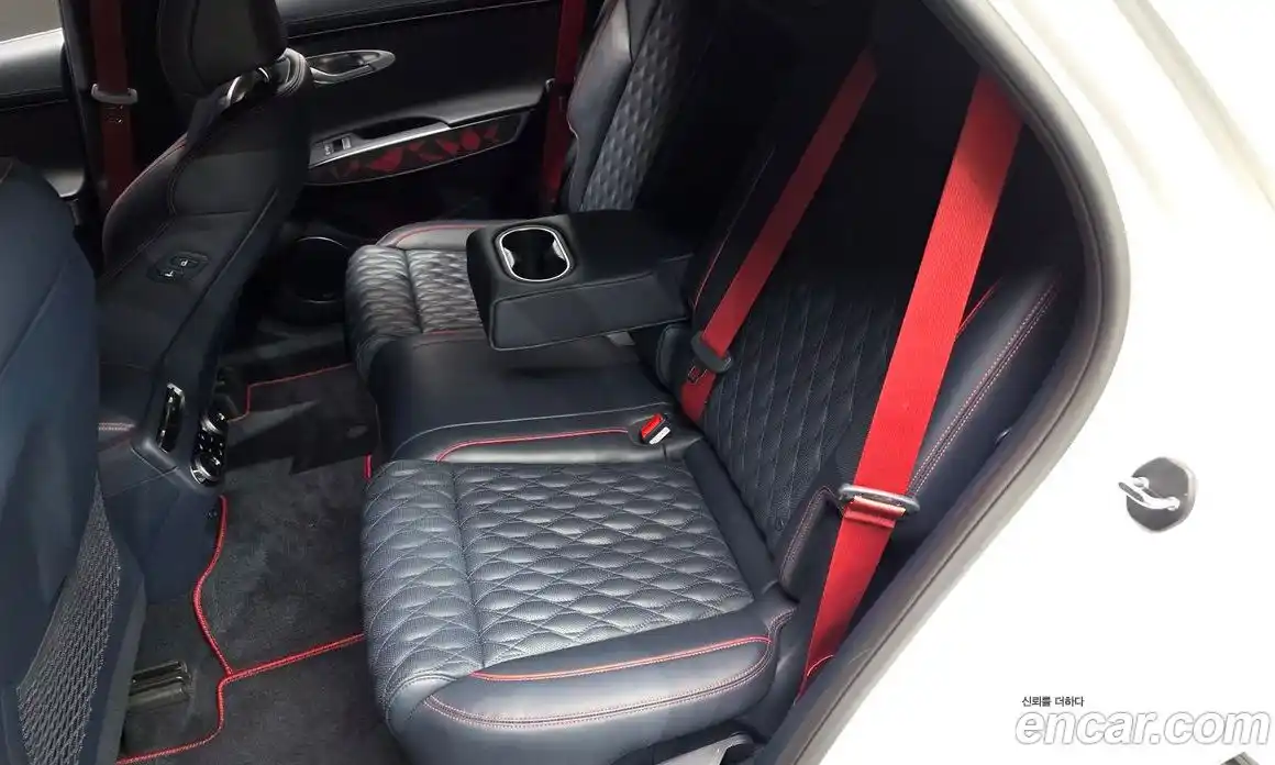 Genesis GV70 2021 2.5 автомат (гидро), фото 18