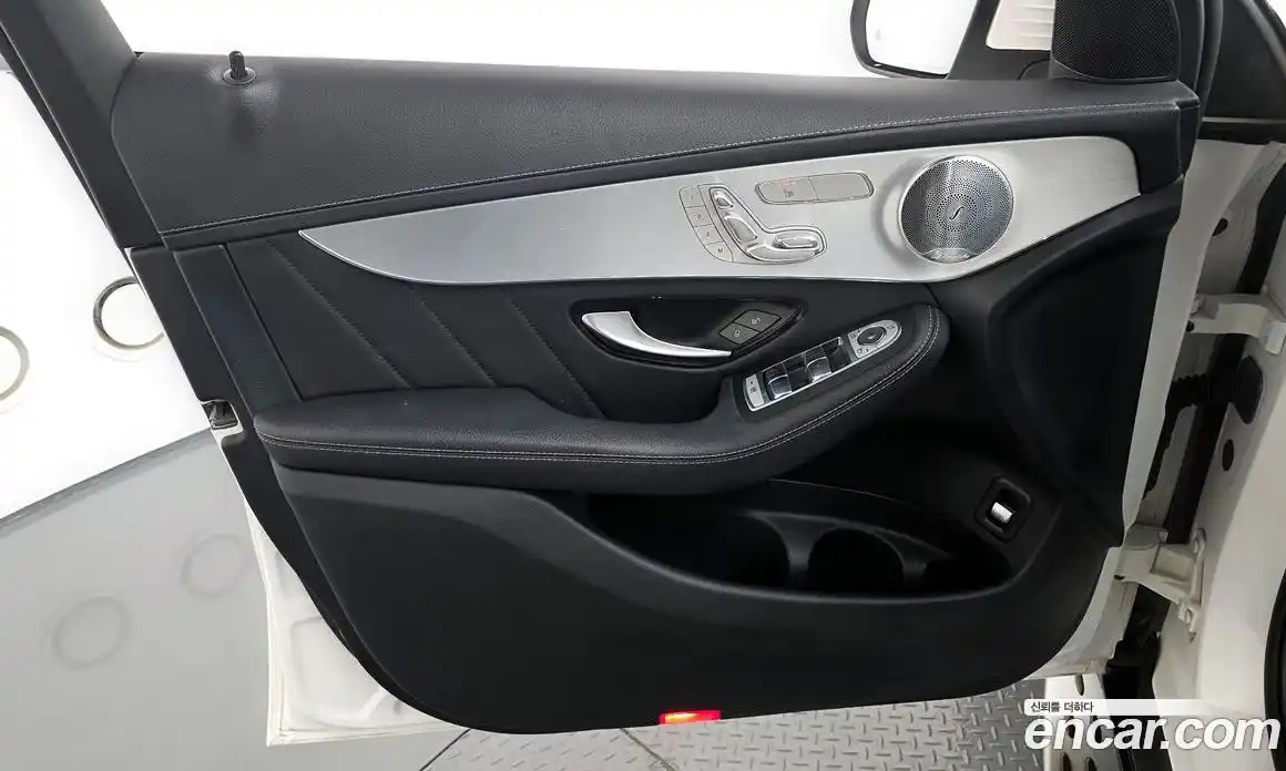 Mercedes-Benz GLC-Class 2019 2.0 гидро, фото 14 Mercedes-Benz GLC-Class 2019 2.0 гидро, фото 14