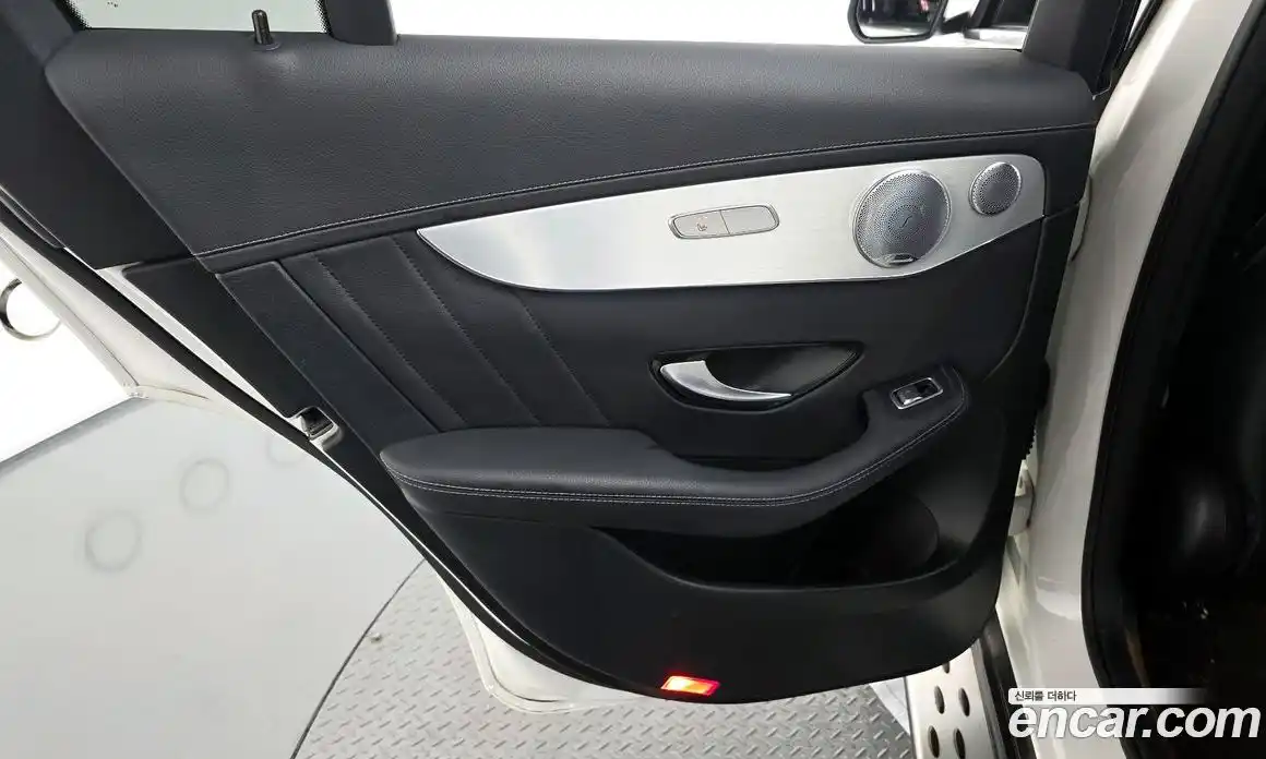 Mercedes-Benz GLC-Class 2019 2.0 гидро, фото 15 Mercedes-Benz GLC-Class 2019 2.0 гидро, фото 15