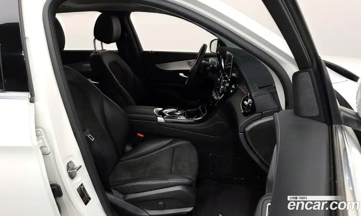 Mercedes-Benz GLC-Class 2019 2.0 гидро, фото 16 Mercedes-Benz GLC-Class 2019 2.0 гидро, фото 16