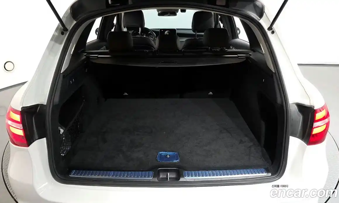 Mercedes-Benz GLC-Class 2019 2.0 гидро, фото 24 Mercedes-Benz GLC-Class 2019 2.0 гидро, фото 24
