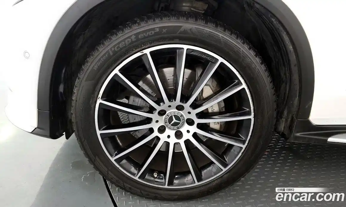 Mercedes-Benz GLC-Class 2019 2.0 гидро, фото 5 Mercedes-Benz GLC-Class 2019 2.0 гидро, фото 5