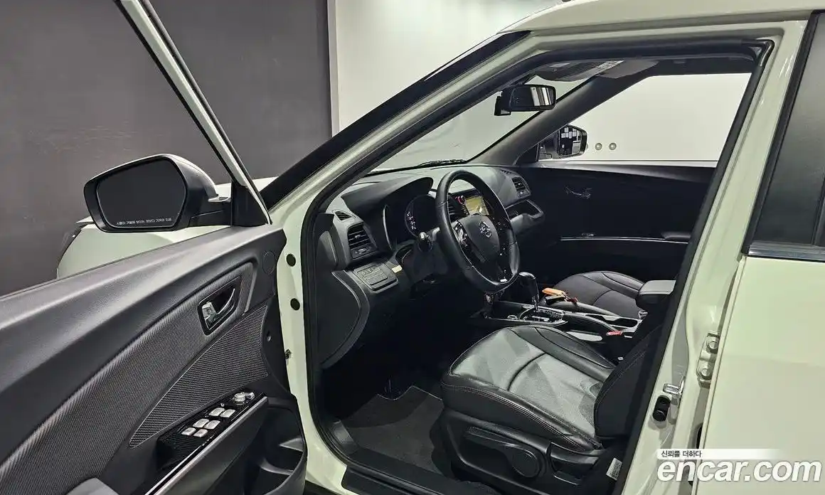SsangYong TIBOLI 2018 1.6 автомат (гидро), фото 10