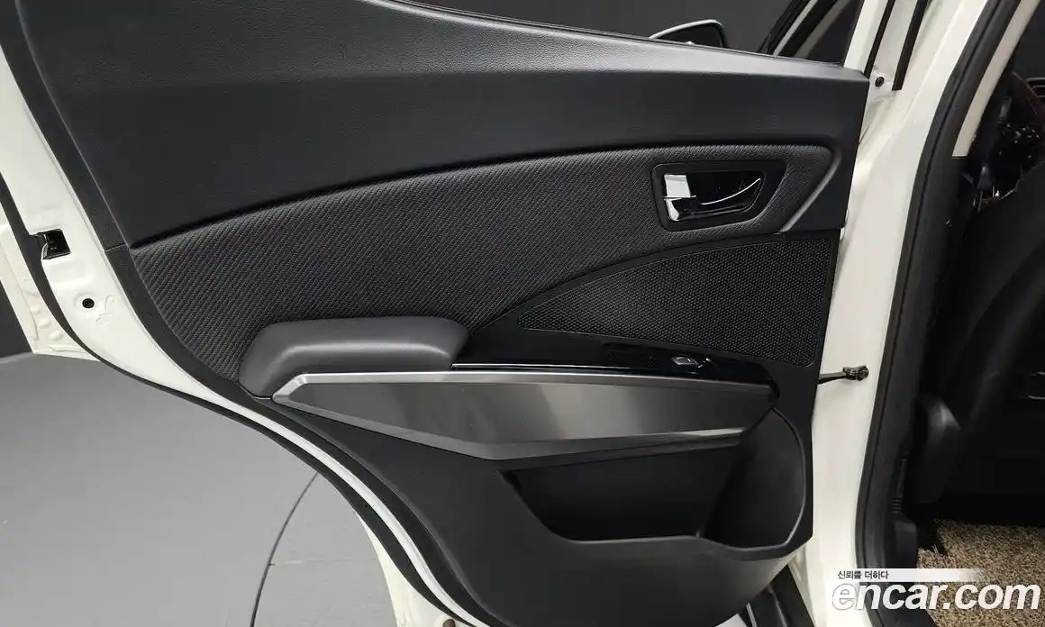 SsangYong TIBOLI 2019 1.5 автомат (гидро), фото 15