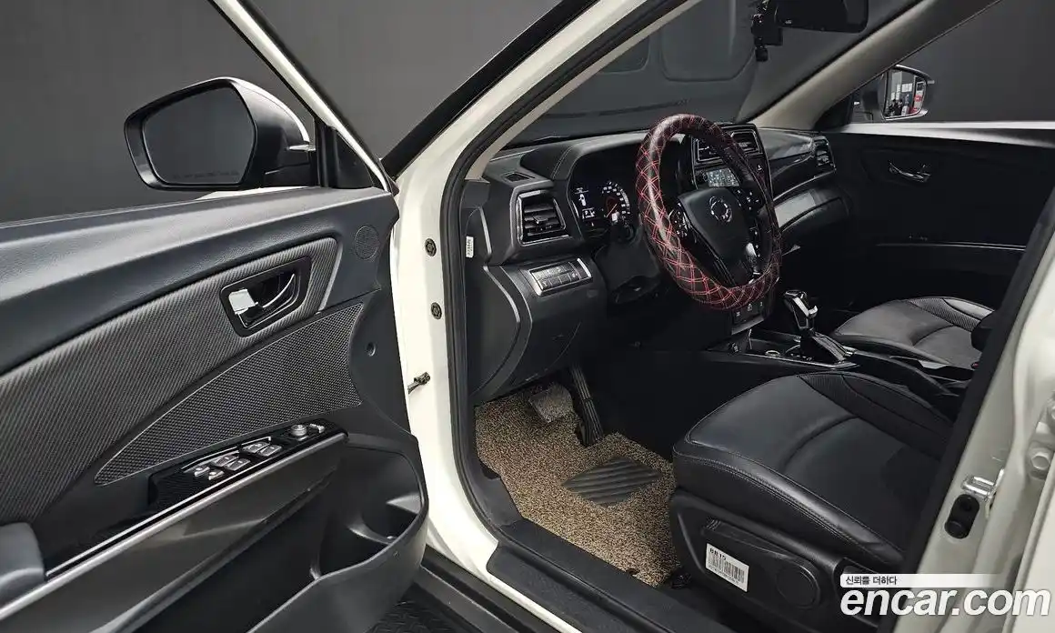 SsangYong TIBOLI 2019 1.5 автомат (гидро), фото 17