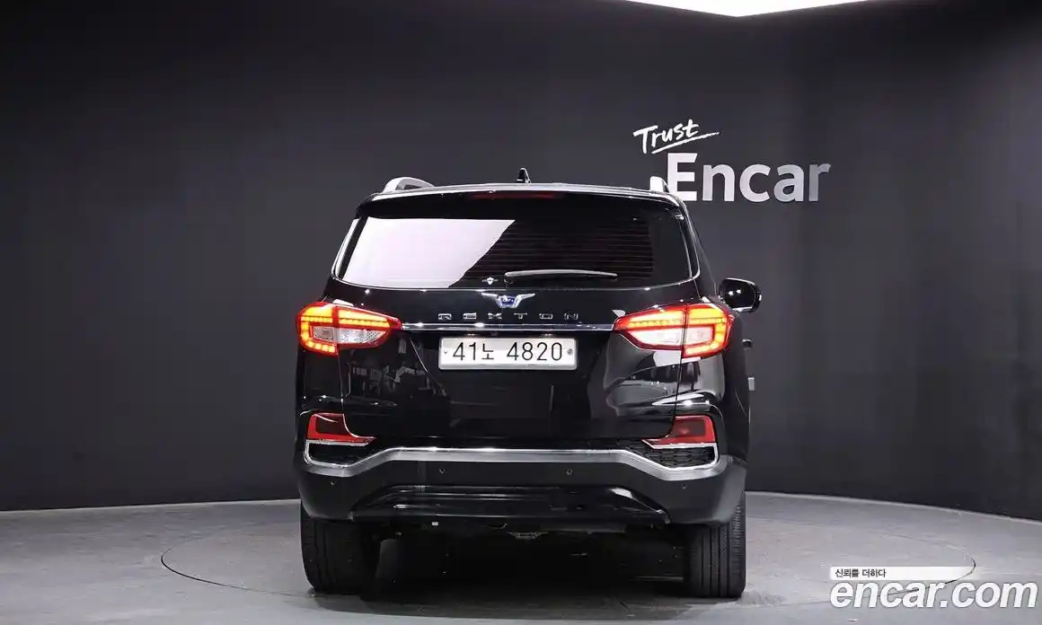SsangYong Rexton 2018 2.2 автомат (гидро), фото 4