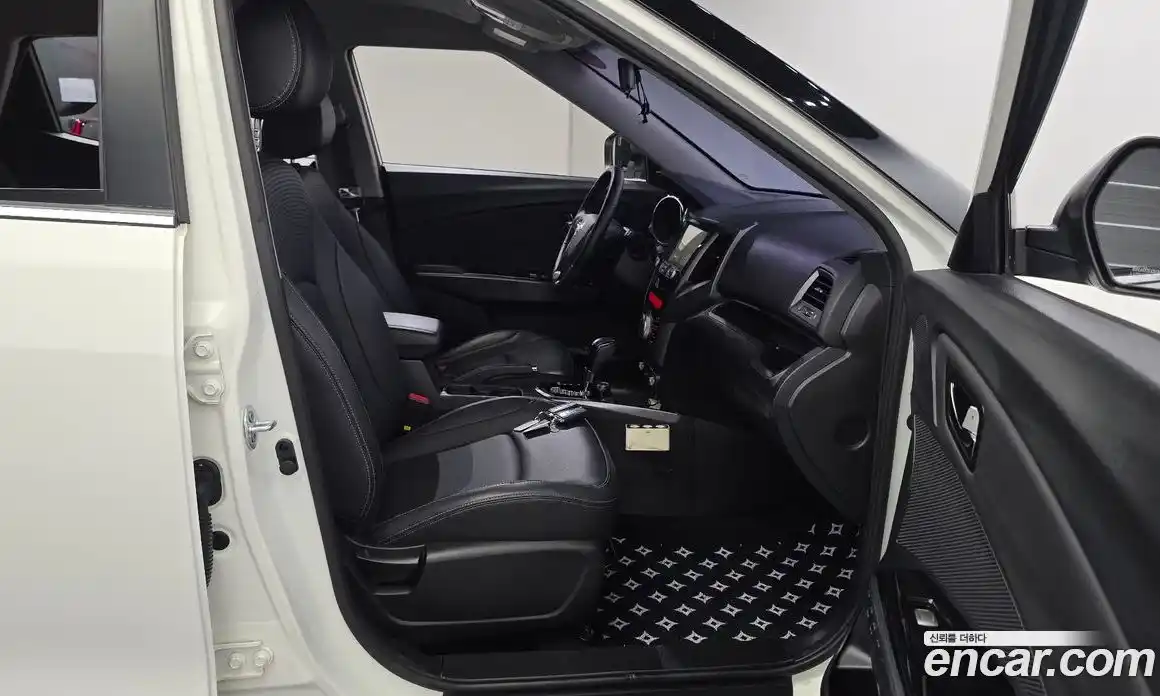 SsangYong TIBOLI 2017 1.6 автомат (гидро), фото 18