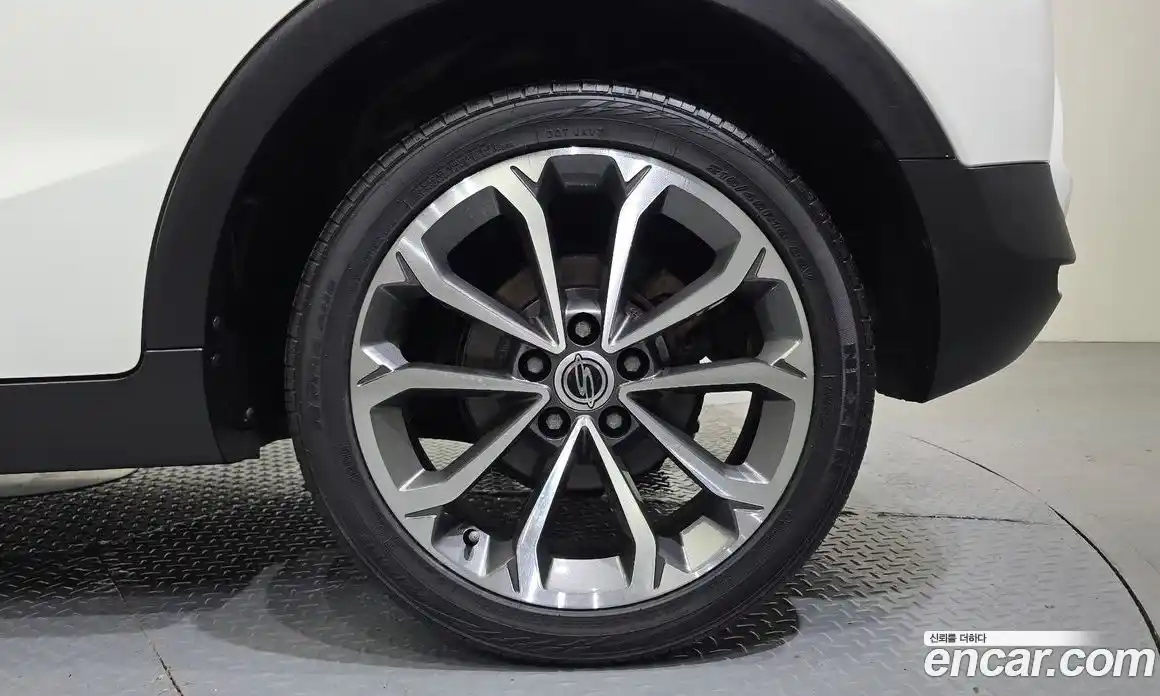 SsangYong TIBOLI 2017 1.6 автомат (гидро), фото 7