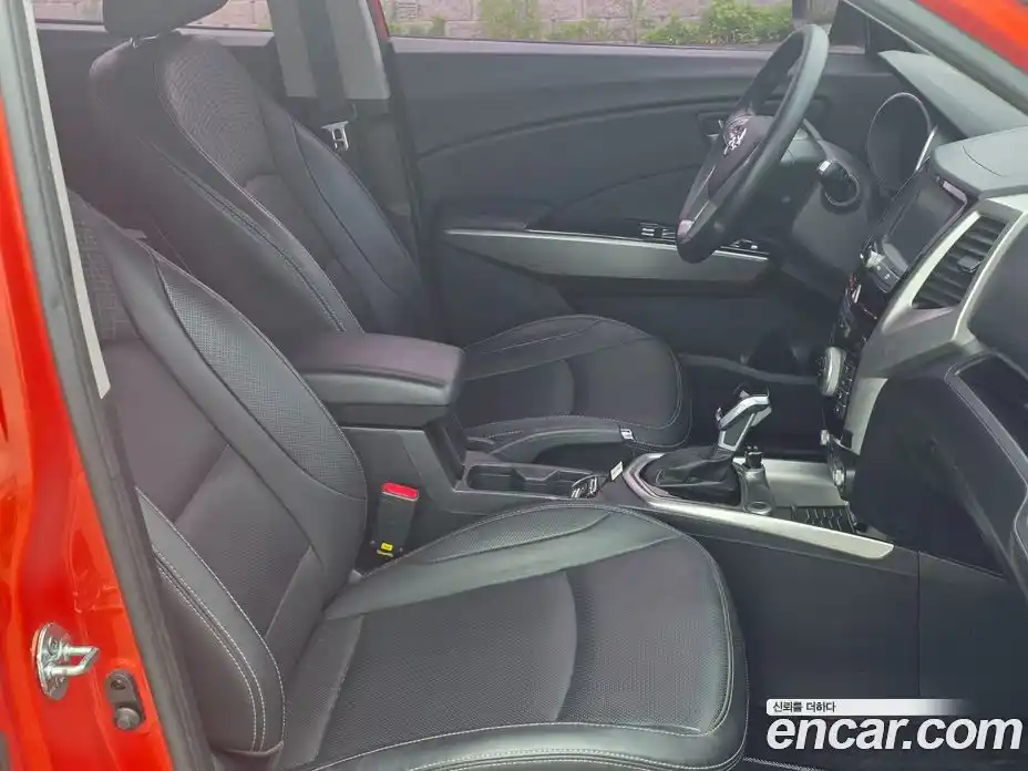 SsangYong TIBOLI 2019 1.6 автомат (гидро), фото 13