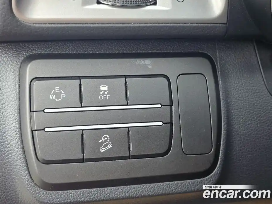 SsangYong TIBOLI 2019 1.6 автомат (гидро), фото 10