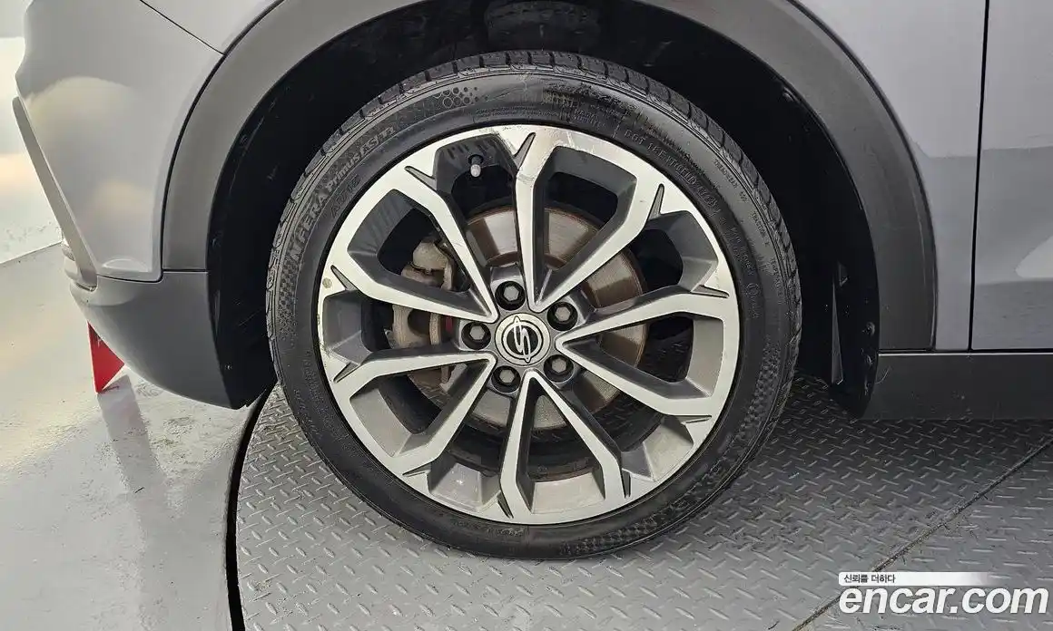 SsangYong TIBOLI 2016 1.6 автомат (гидро), фото 5