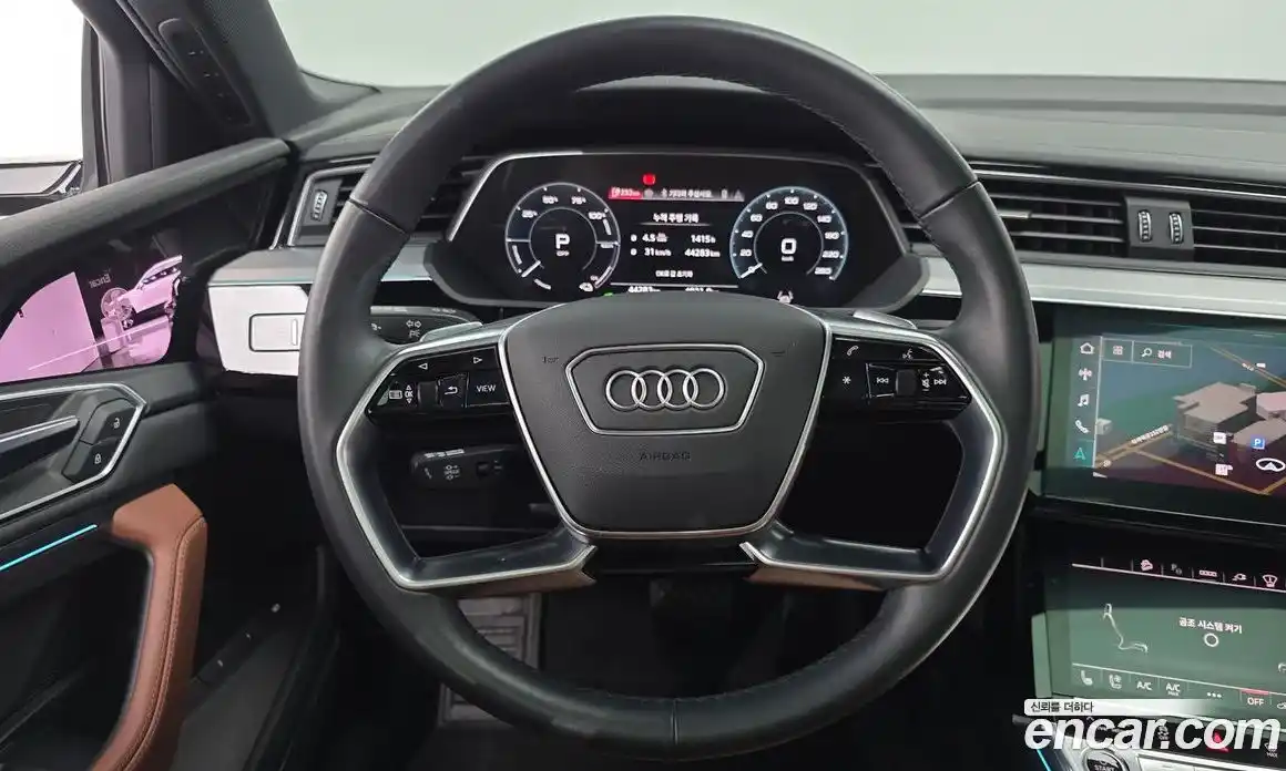 Audi e-tron 2023 0.2 автомат (гидро), фото 15