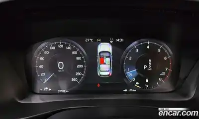 Volvo XC40 2022 2.0 автомат (гидро), миниатюра 11
