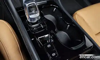 Volvo XC40 2022 2.0 автомат (гидро), миниатюра 12