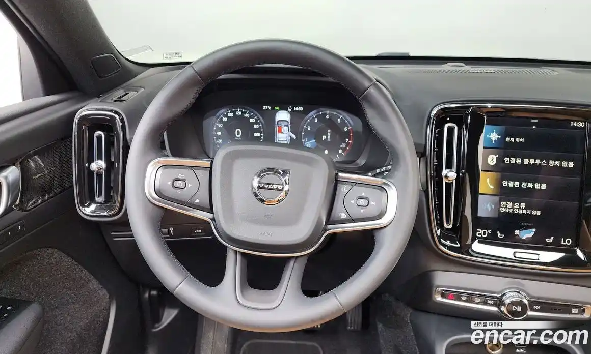 Volvo XC40 2022 2.0 автомат (гидро), фото 19