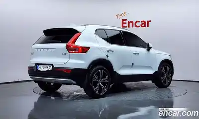 Volvo XC40 2022 2.0 автомат (гидро), миниатюра 2
