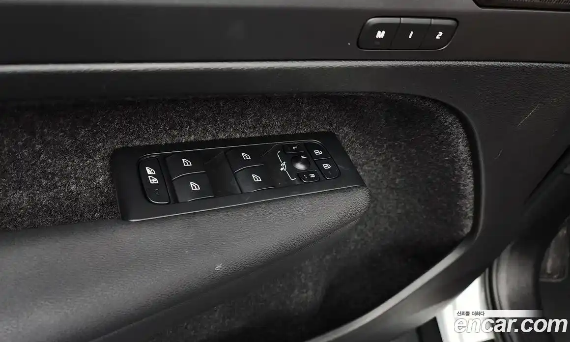 Volvo XC40 2022 2.0 автомат (гидро), фото 32