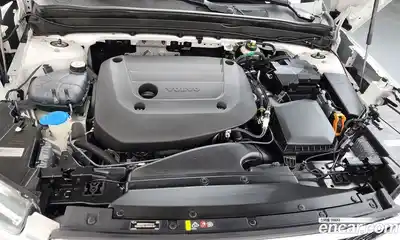 Volvo XC40 2022 2.0 автомат (гидро), миниатюра 6