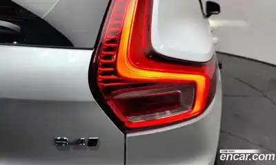 Volvo XC40 2022 2.0 автомат (гидро), миниатюра 9