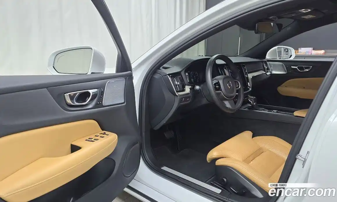 Volvo S60 2019 2.0 автомат (гидро), фото 13