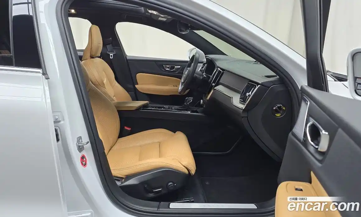 Volvo S60 2019 2.0 автомат (гидро), фото 16