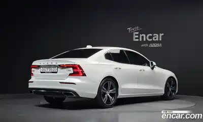 Volvo S60 2019 2.0 автомат (гидро), миниатюра 2