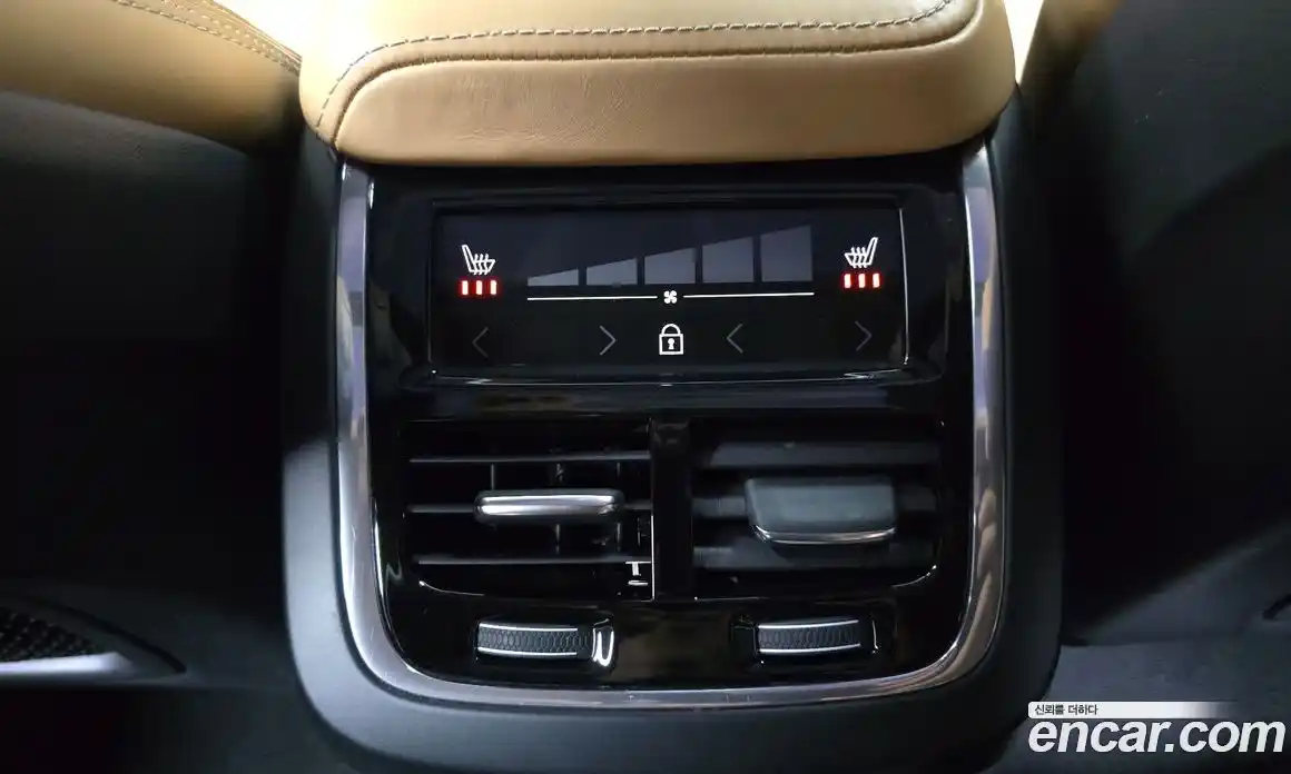 Volvo S60 2019 2.0 автомат (гидро), фото 26