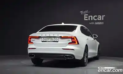 Volvo S60 2019 2.0 автомат (гидро), миниатюра 4