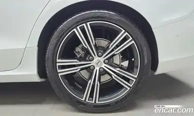 Volvo S60 2019 2.0 автомат (гидро), миниатюра 7