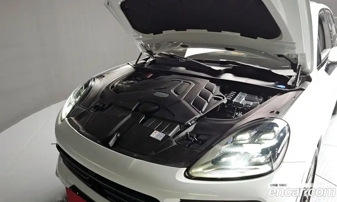 Porsche Cayenne 2022 3.0 автомат (гидро), фото 6