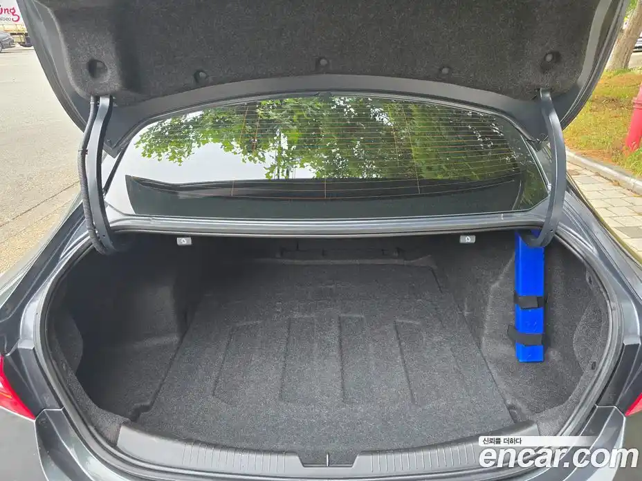 Chevrolet Malibu 2016 2.0 автомат (гидро), фото 19