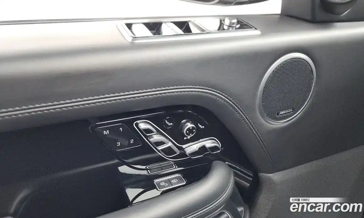 Land Rover Range Rover 2019 5.0 автомат (гидро), фото 34