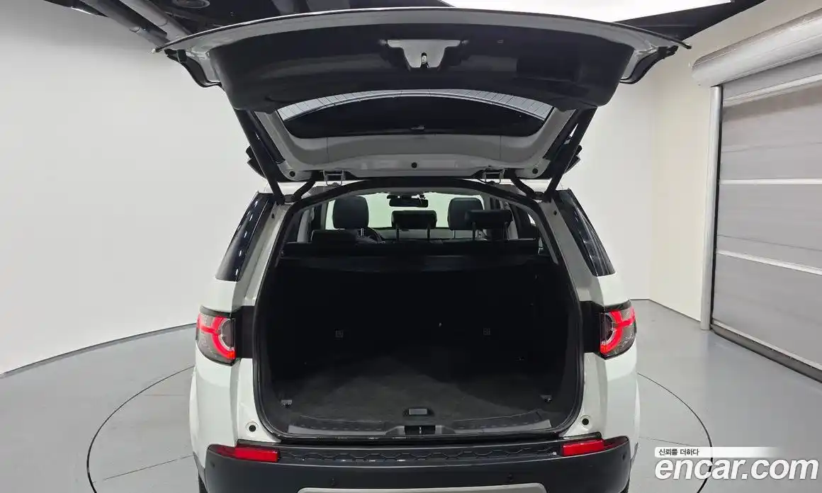 Land Rover Discovery Sport 2016 2.0 автомат (гидро), фото 20