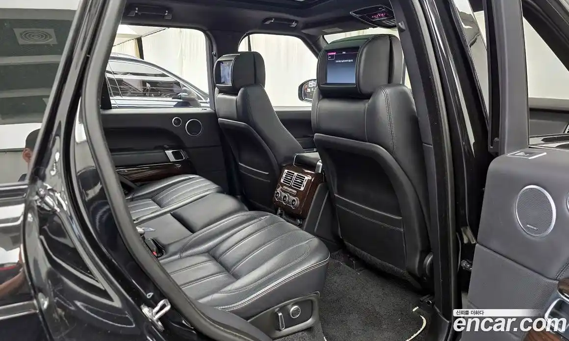Land Rover Range Rover 2017 4.4 автомат (гидро), фото 11