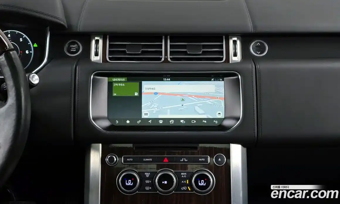 Land Rover Range Rover 2017 4.4 автомат (гидро), фото 12