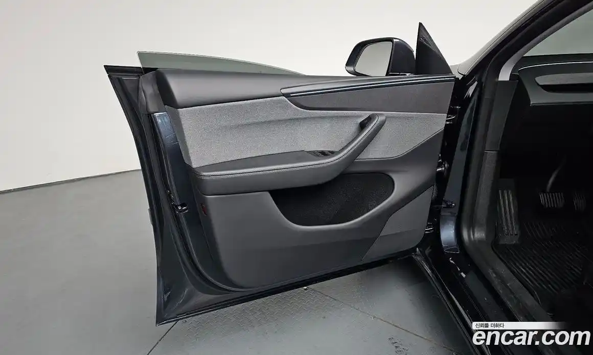 Tesla Model Y 2025 0.2 гидро, фото 13