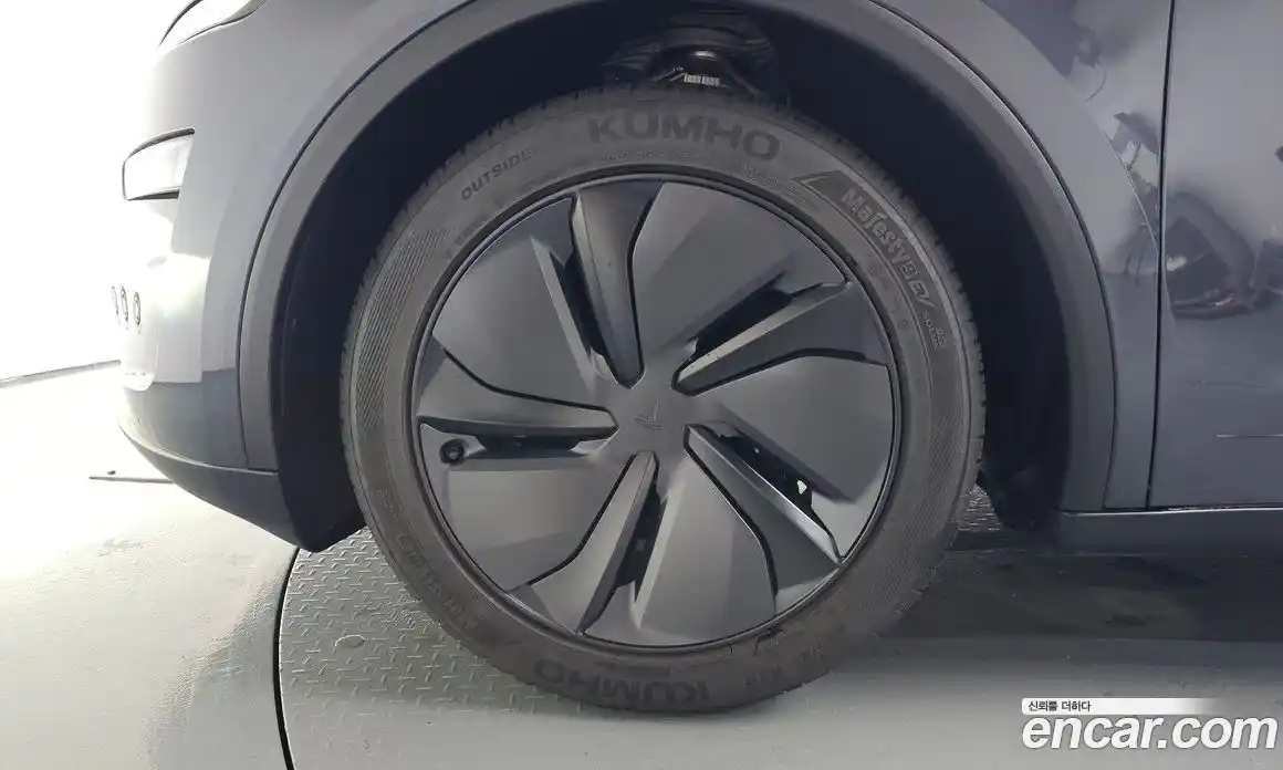 Tesla Model Y 2025 0.2 гидро, фото 4