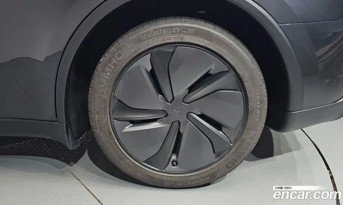 Tesla Model Y 2025 0.2 гидро, фото 6