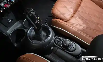Mini Cooper 2022 2.0 автомат (гидро), миниатюра 11