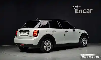 Mini Cooper 2020 1.5 автомат (гидро), миниатюра 2