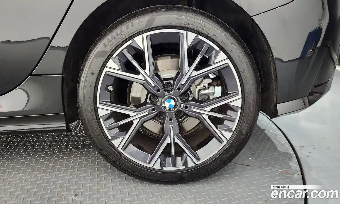 BMW 1 серия 2026 2.0 автомат (гидро), фото 7